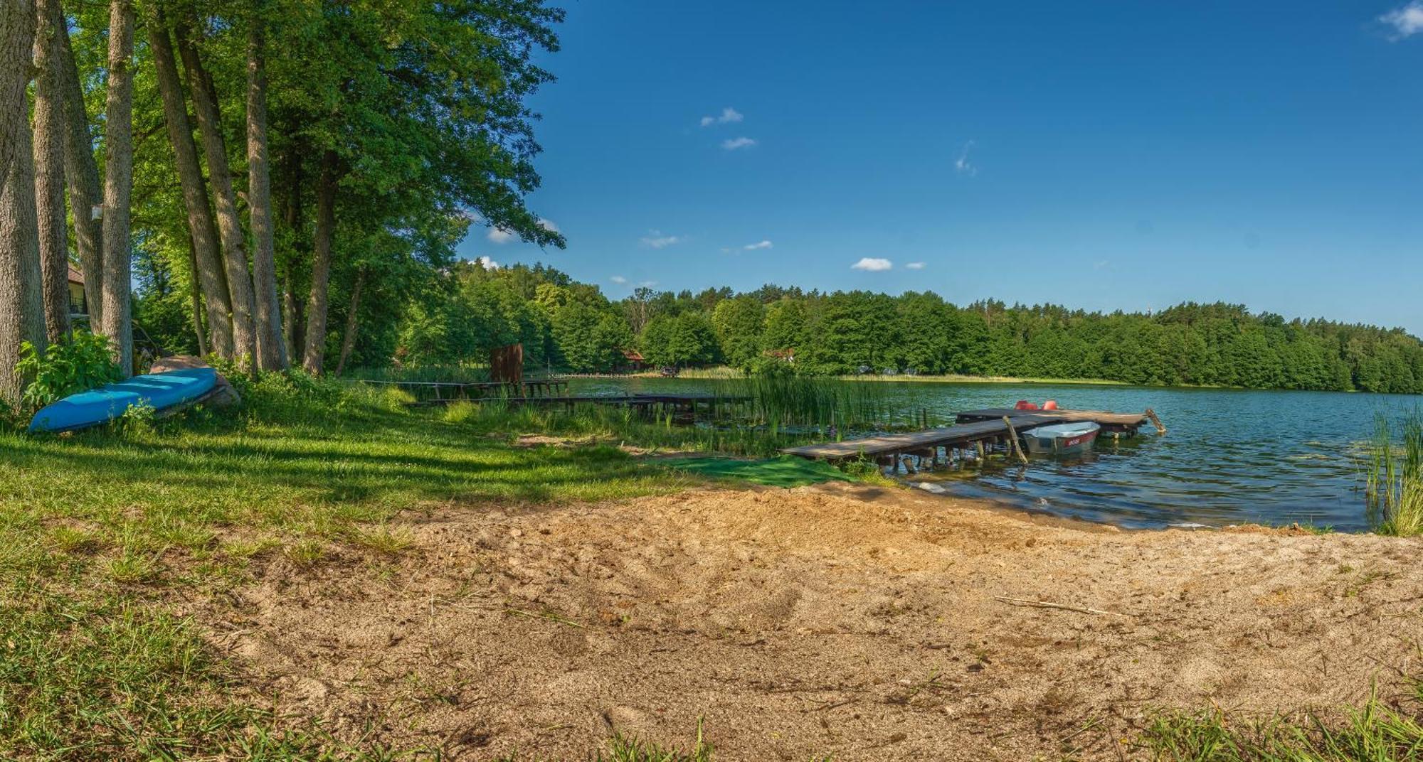 Domki Nad Brzegiem Dluzek ภายนอก รูปภาพ