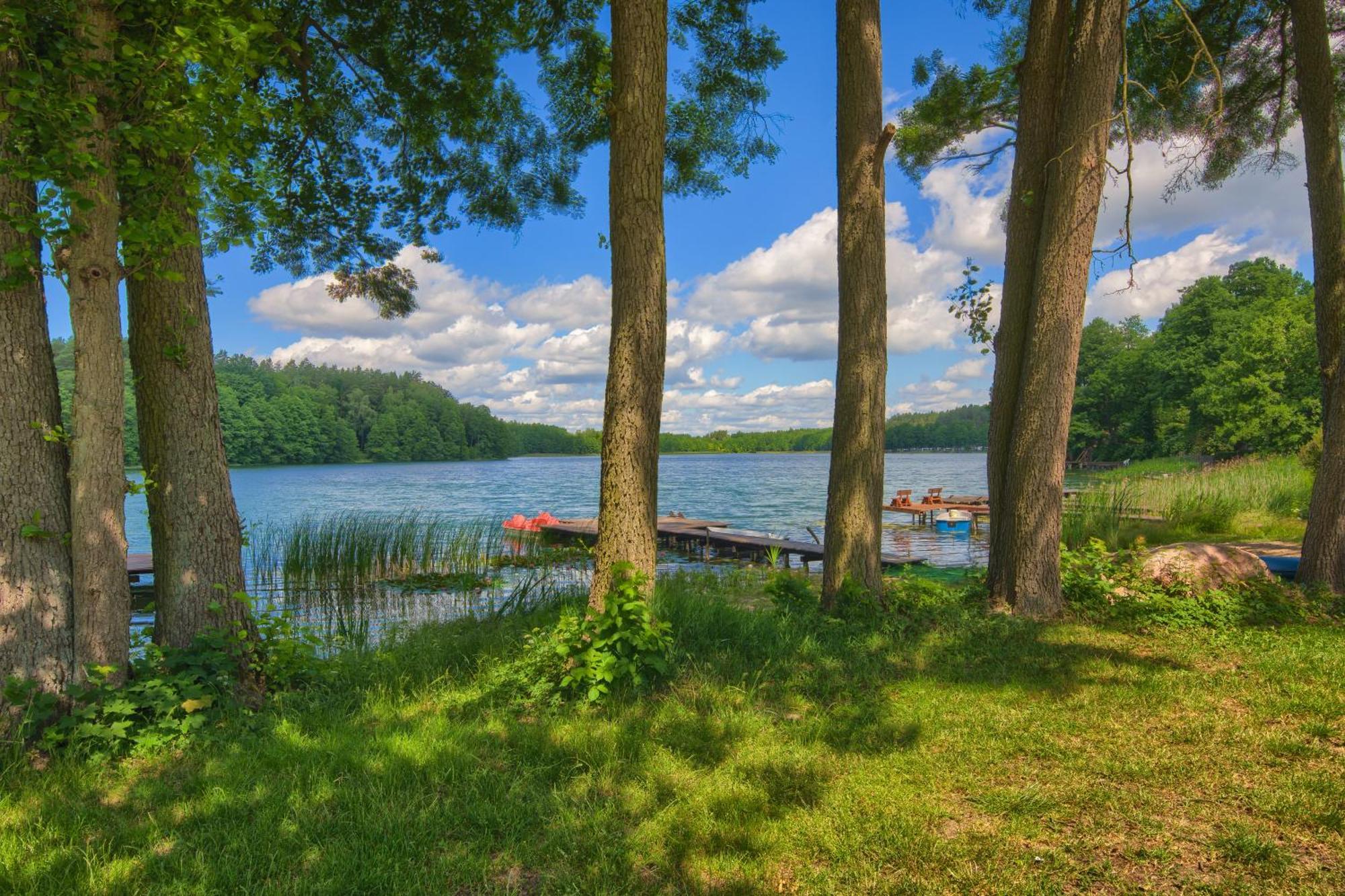 Domki Nad Brzegiem Dluzek ภายนอก รูปภาพ