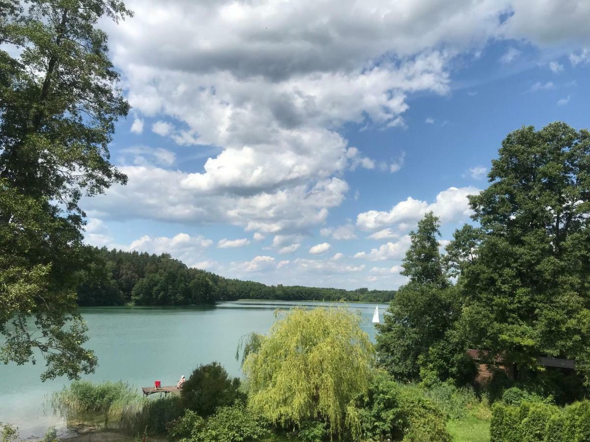 Domki Nad Brzegiem Dluzek ภายนอก รูปภาพ